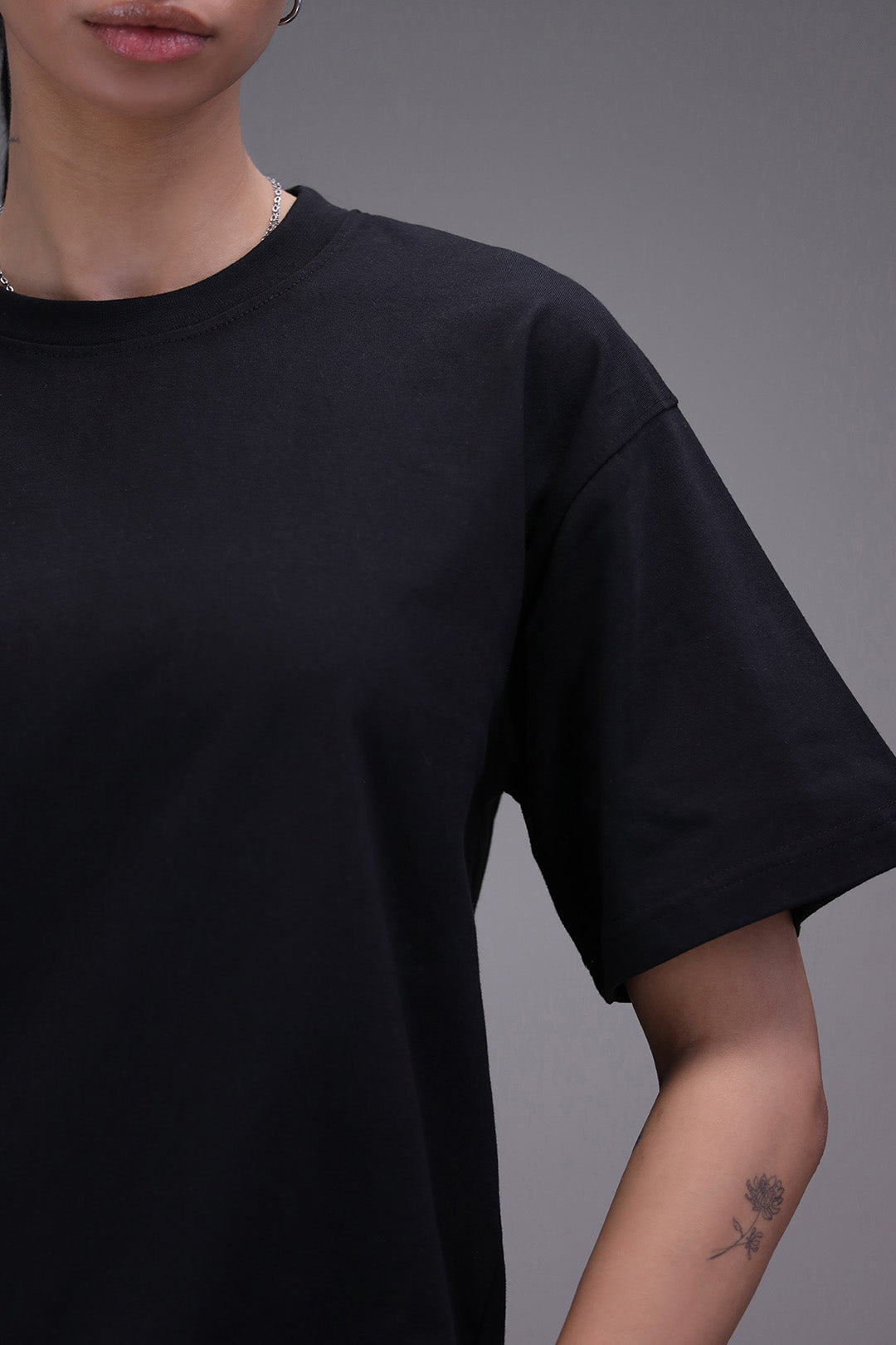 Daigen Boxy Fit T-Shirt Pakistan | Black T-shirt | Oversized Graphic Tees ...